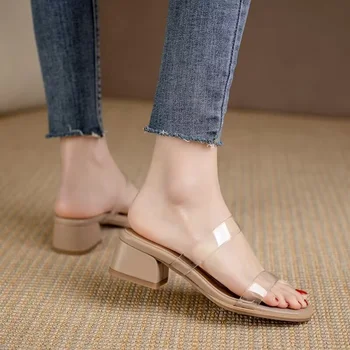 Kadın Terlik Kadın 2023 Kore Versiyonu Yeni Kare ayak Düz topuk Şeker Renk Moda Dış Giyim Sandalet Terlik bayan ayakkabıları