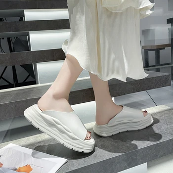 Kadınlar için Ayakkabı 2023 Sıcak Satış Açık Parmaklı kadın Terlik Yaz Rahat Terlik Kadınlar Düz renk ayakkabı Bayanlar Zapatos Mujer